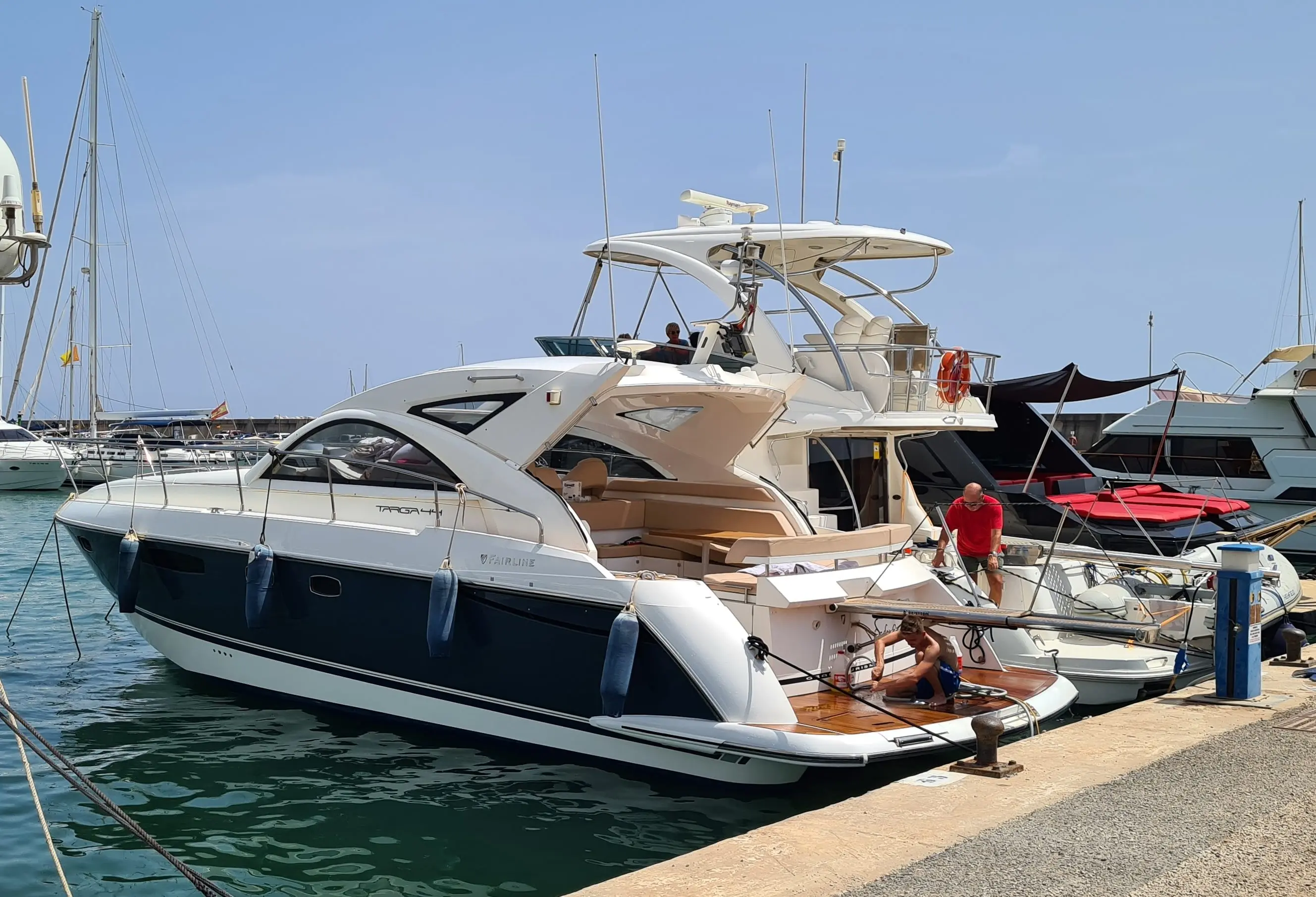 2011 Fairline targa 44