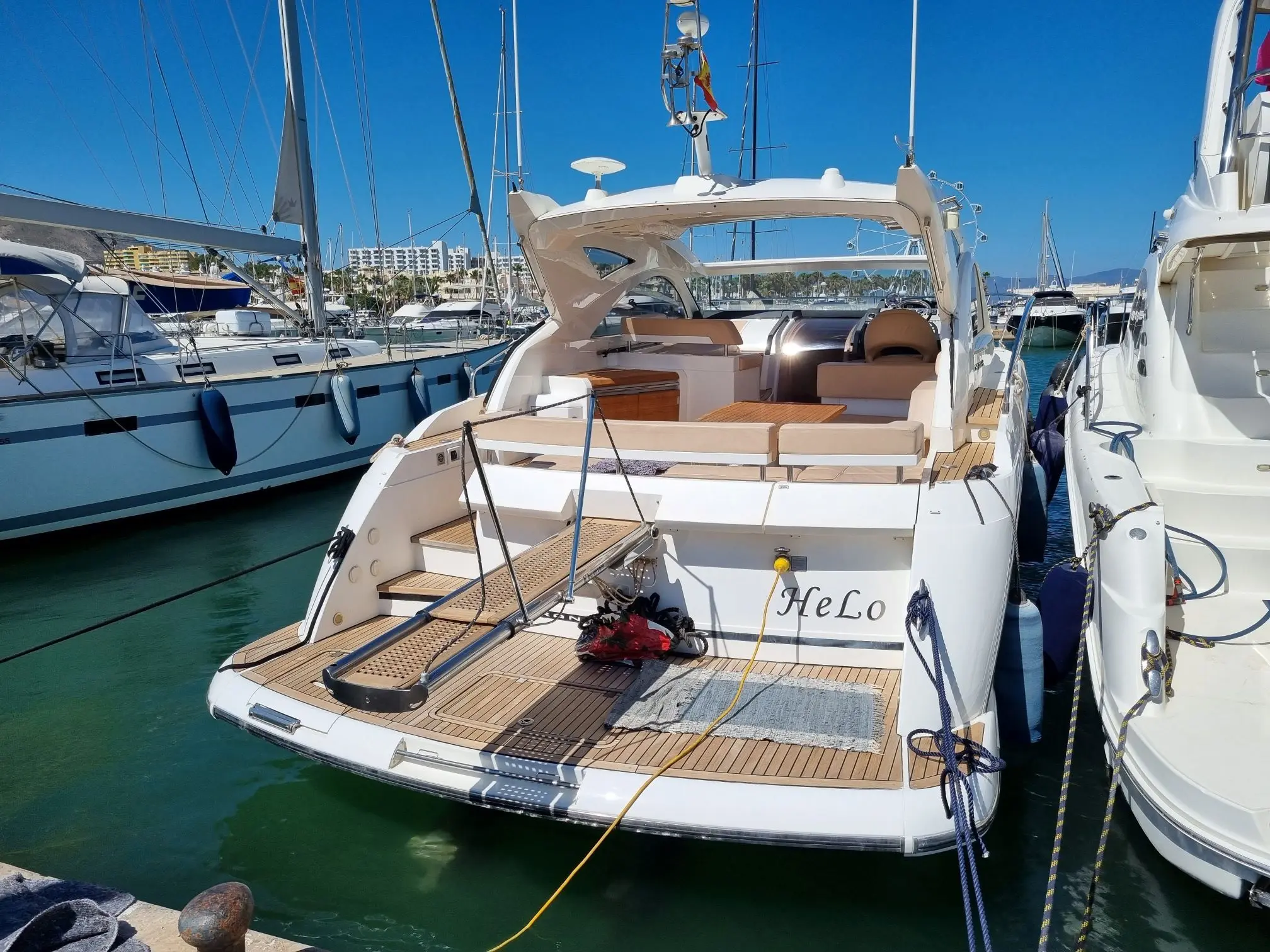 2011 Fairline targa 44