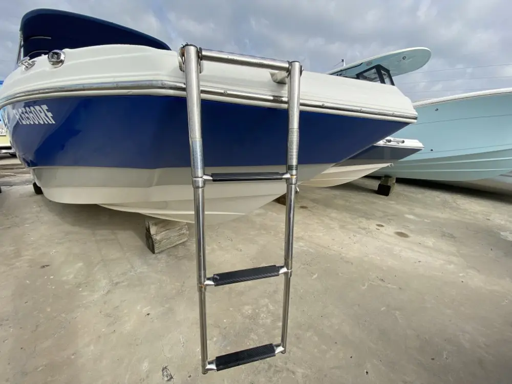 2016 Nauticstar 243dc sport deck