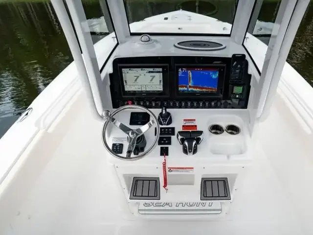 Sea Hunt Ultra 305 Se