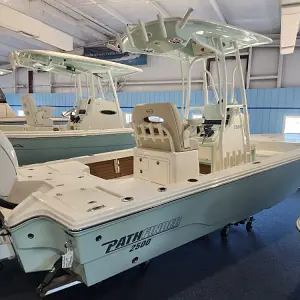 2024 Pathfinder Boats 2500 Hybrid