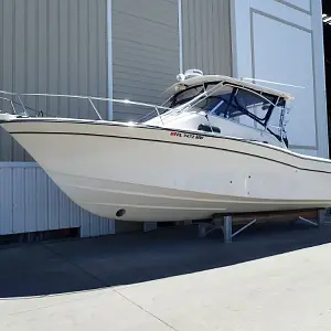 2005 Grady-White Express 330