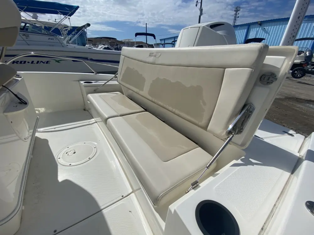 2020 Boston Whaler 210 dauntless