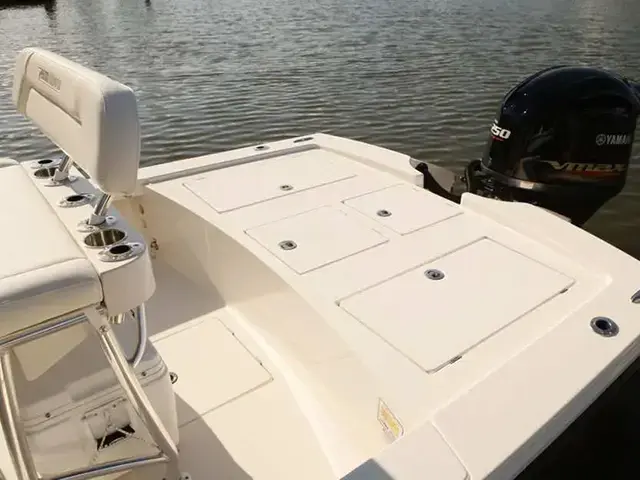 Pathfinder Boats 2300 HPS