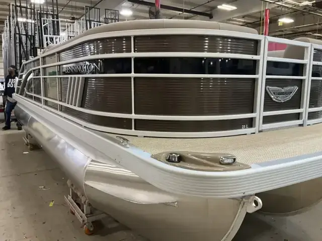 Bennington Marine 23 Lsb