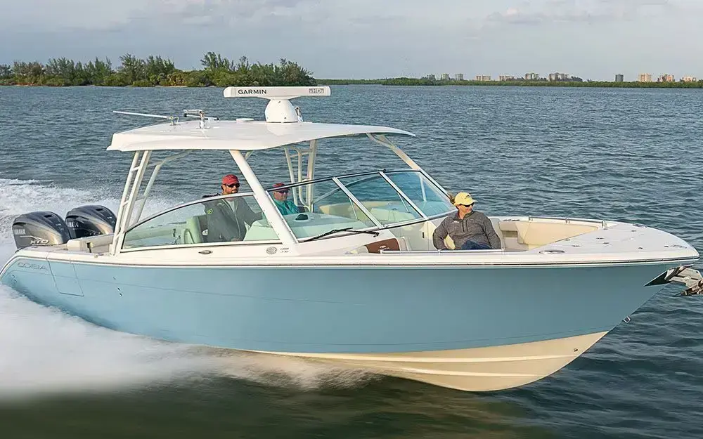 2024 Cobia Boats 330 dc