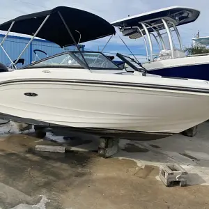 2017 Sea Ray 19 SPX