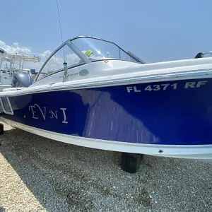 2016 Sea Hunt Boats 235 Escape