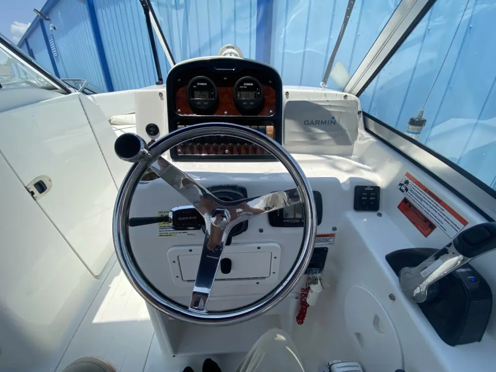 2016 Sea Hunt 235 escape