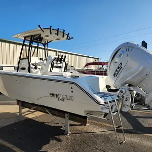 2024 Pathfinder Boats 2700 Open