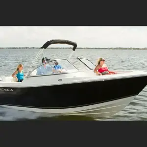  Cobia Boats 220 DC