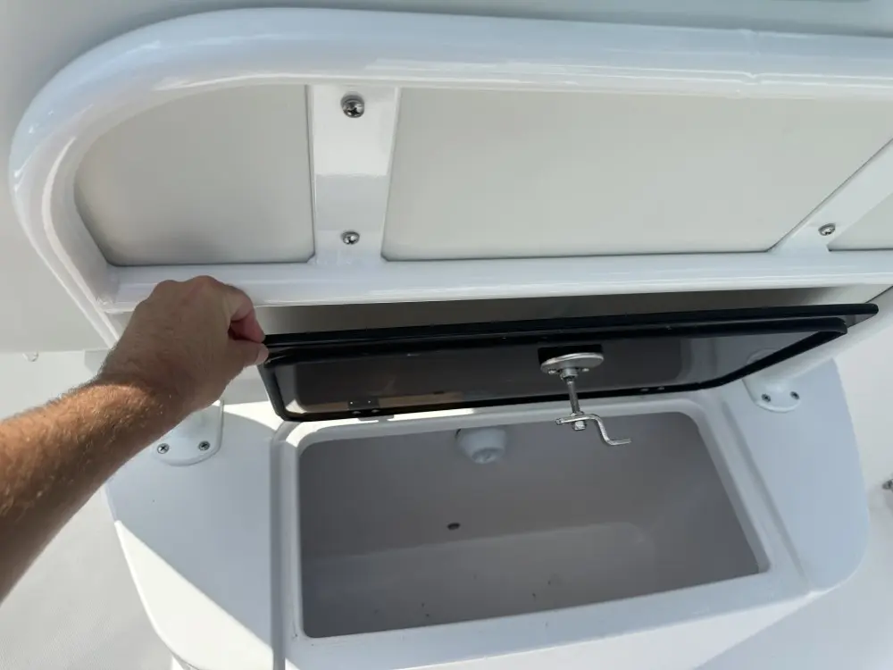 2024 Aquasport 2500 center console