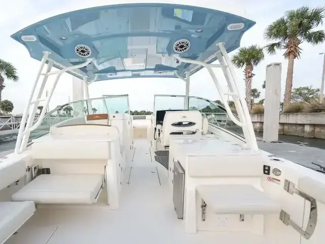 Cobia Boats 330 Dc