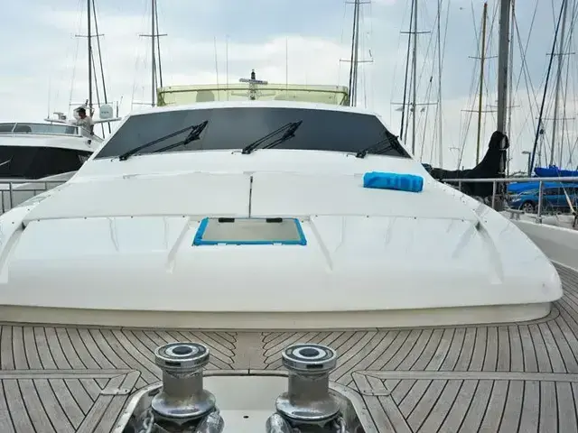 Ferretti Yachts 76