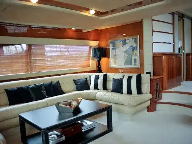 Ferretti Yachts 76