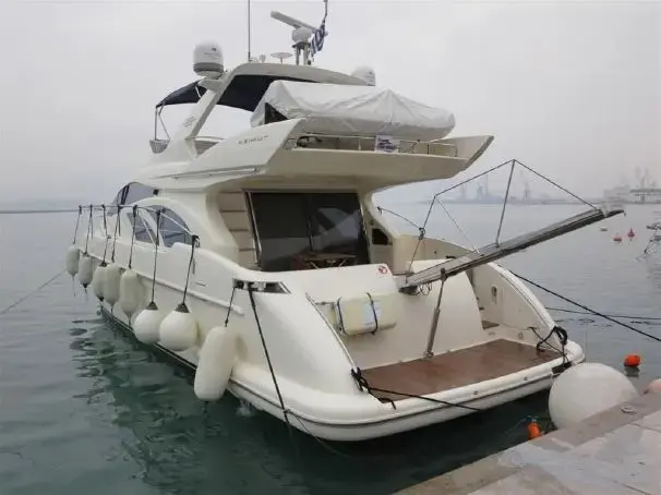 2007 Azimut 55