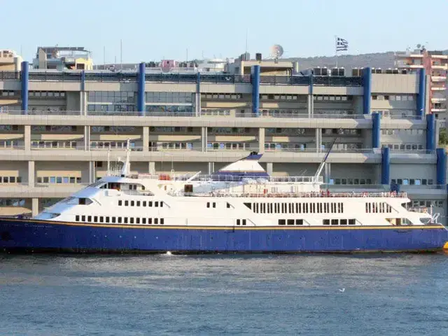 Passenger Cruiseship 800 Pax