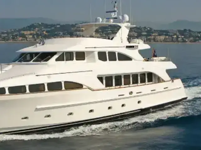 Benetti 115