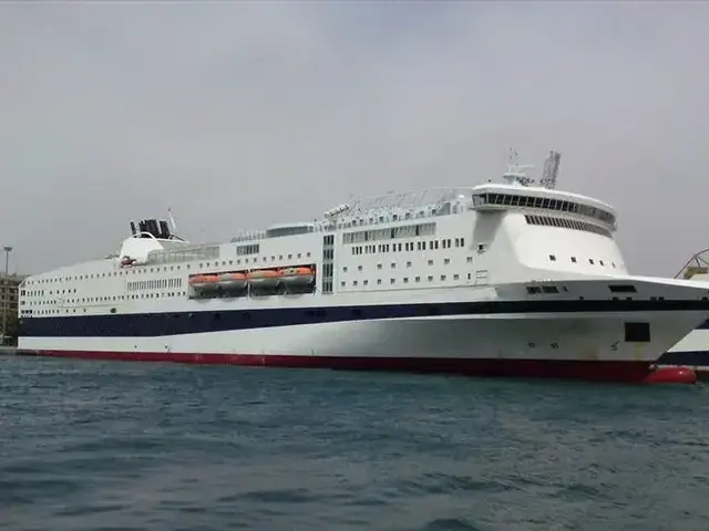 PASSENGER SHIP Ro-Ro Ferry