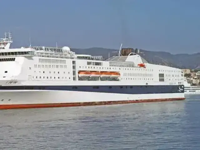 PASSENGER SHIP Ro-Ro Ferry