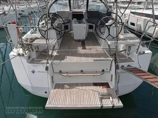 Jeanneau Yachts 54