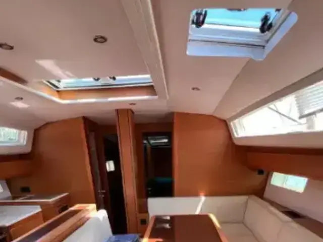 Jeanneau Yachts 54