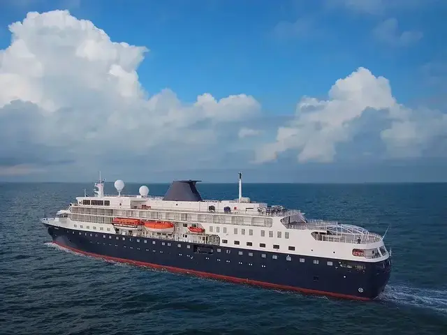 Okean Nikolaev – Mariotti Genova Cruise Ship 135m.