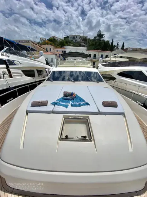 2000 Ferretti 80