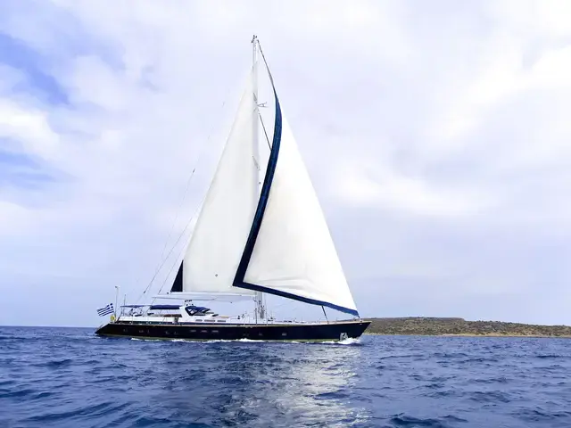 DYNAMIQUE 33.50m.