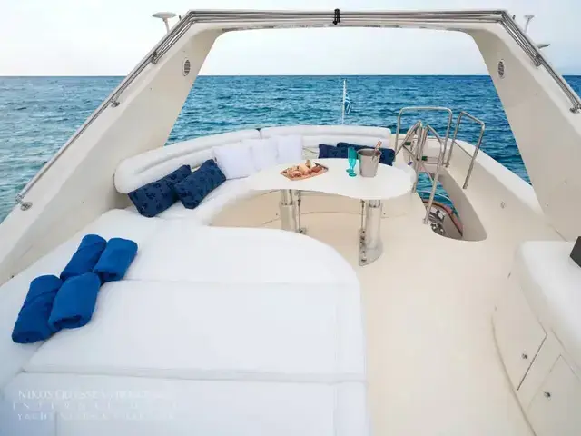 Azimut 74 Solar