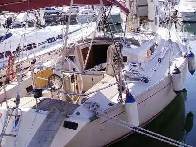 Beneteau First 42