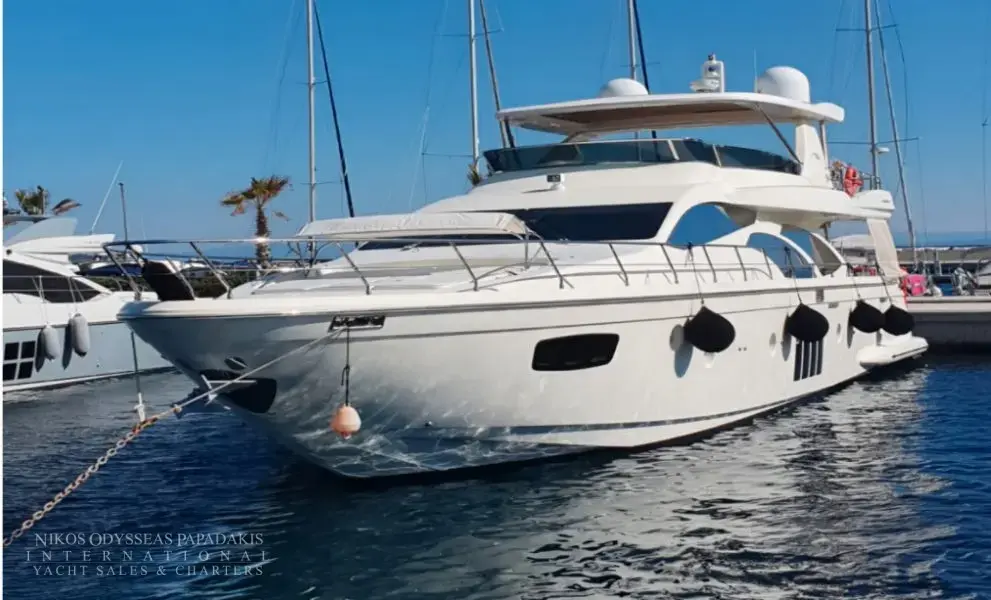 2010 Azimut 78 flybridge