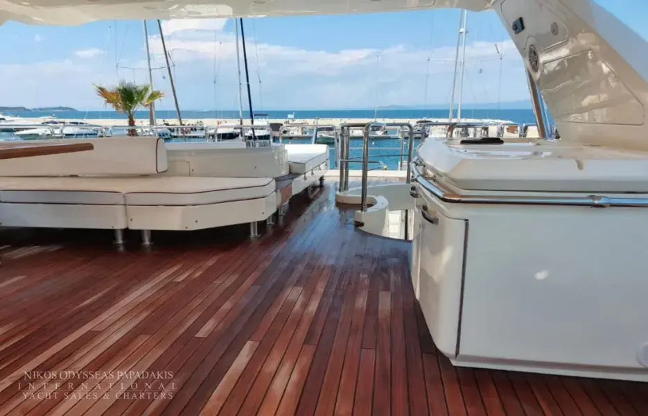 2010 Azimut 78 flybridge