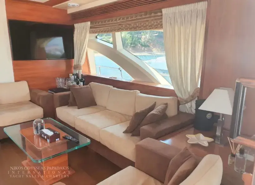 2010 Azimut 78 flybridge