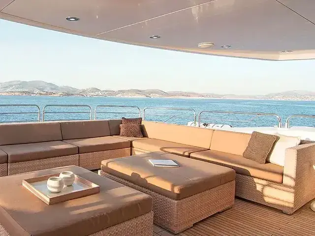 Sunseeker 40 M Yacht