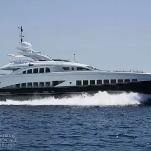  Heesen 44.17m.