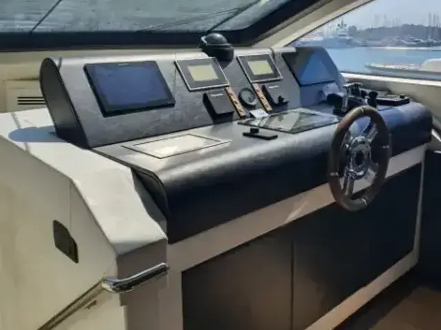 Azimut 85