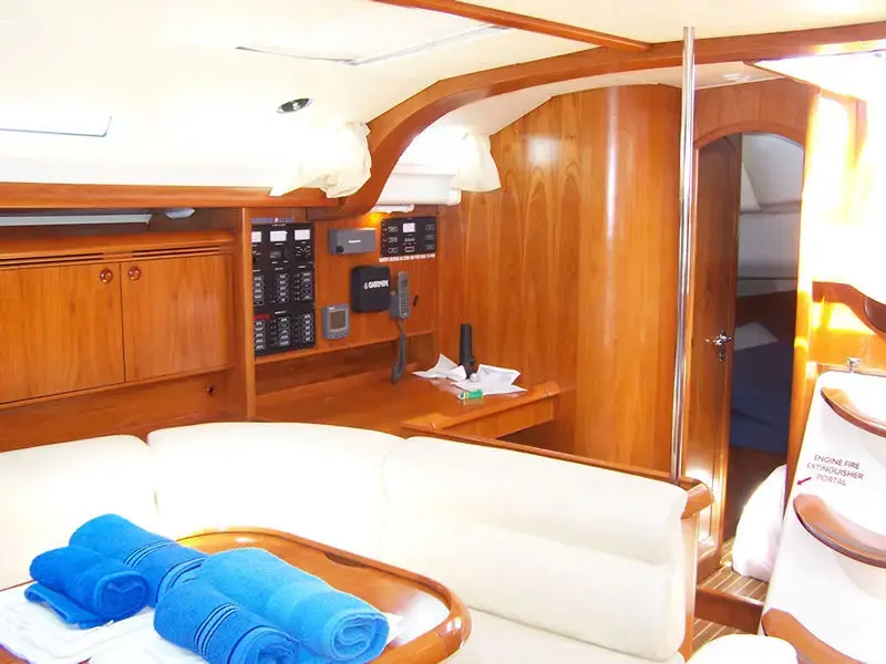 2005 Jeanneau sun odyssey 49