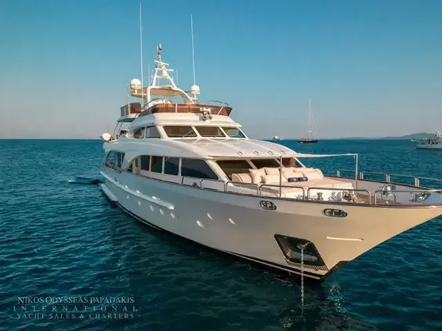 Benetti Tradition 100