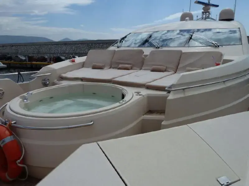 2008 Sunseeker predator 108