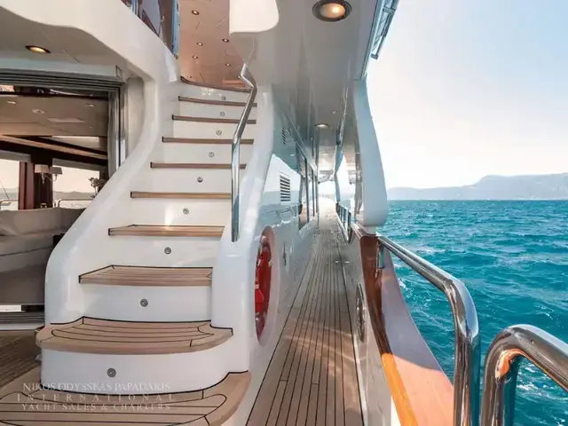 Benetti Tradition 100