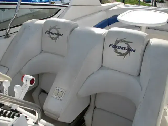 Fountain Powerboats 38 Express Cruiser