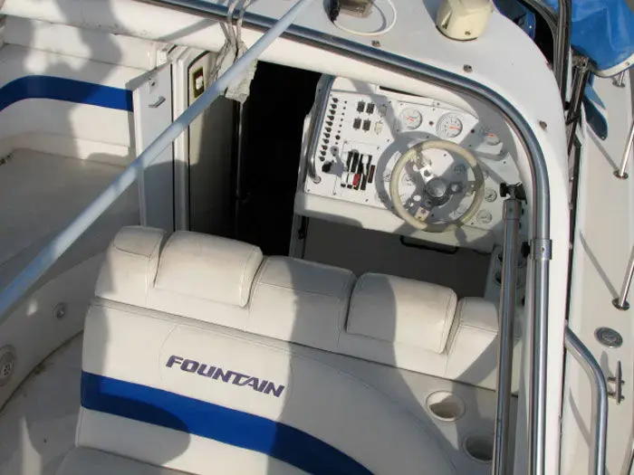 2003 Fountain 38 express cruiser