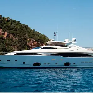 2008 Ferretti Yachts Custom Line 112