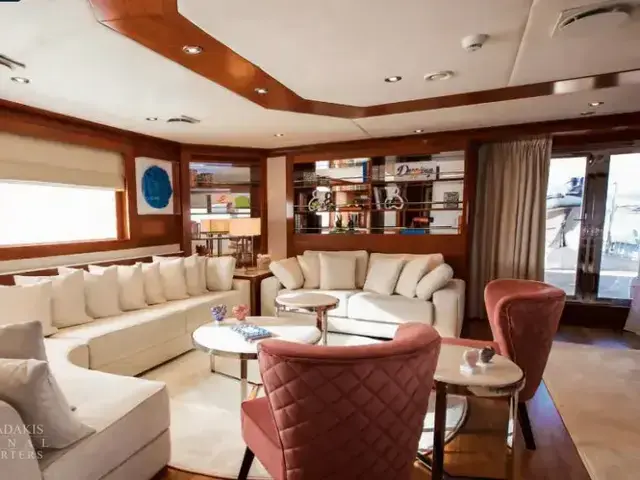 Lusben Benetti 51m