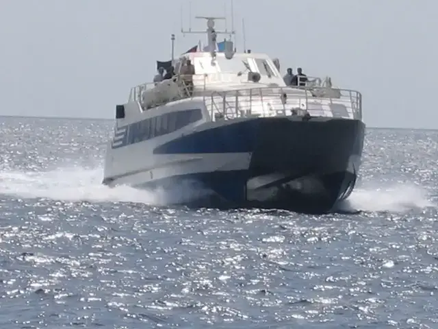 CATAMARAN 22.67m.