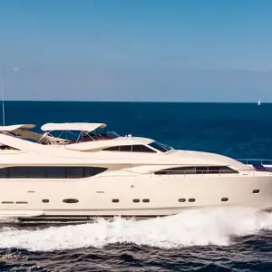 2003 Ferretti Yachts 112