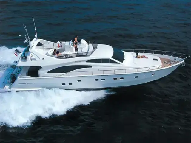 Ferretti Yachts 68