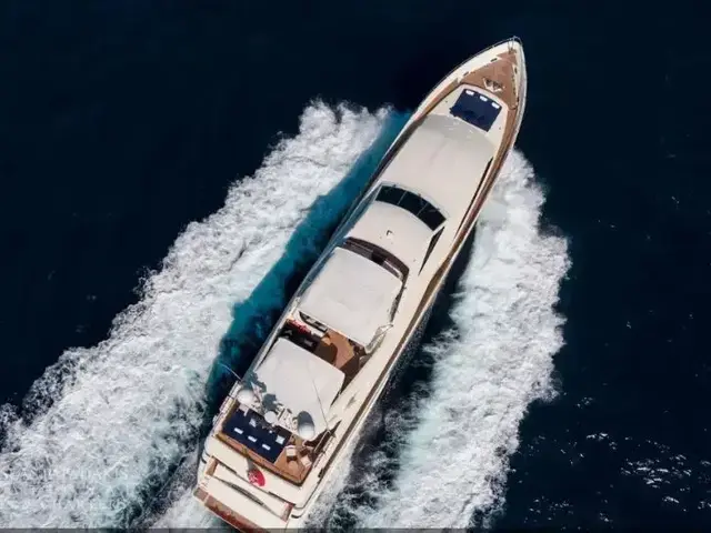 Ferretti Yachts 112