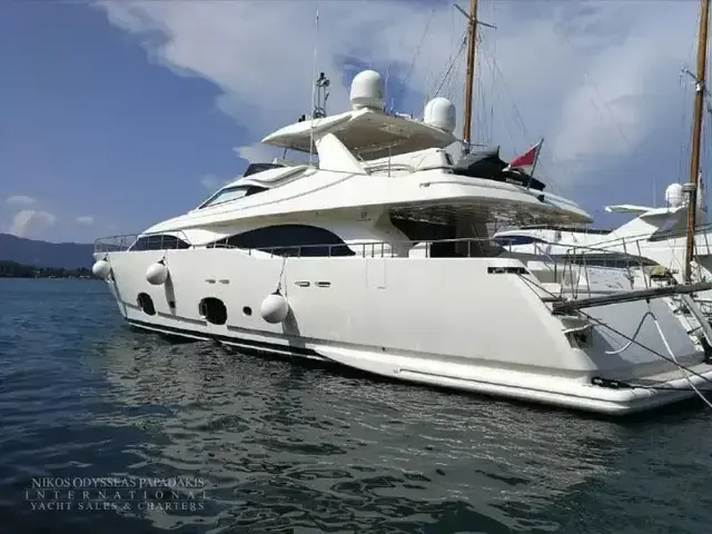 Ferretti Yachts Custom Line 97